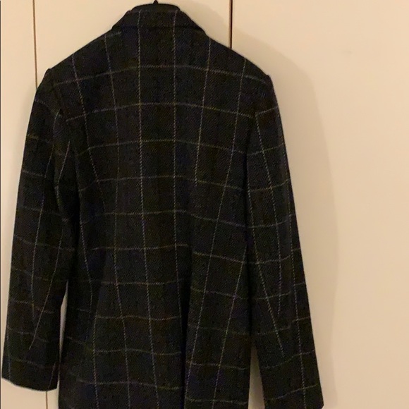 single button DKNY top coat. - Picture 2 of 3